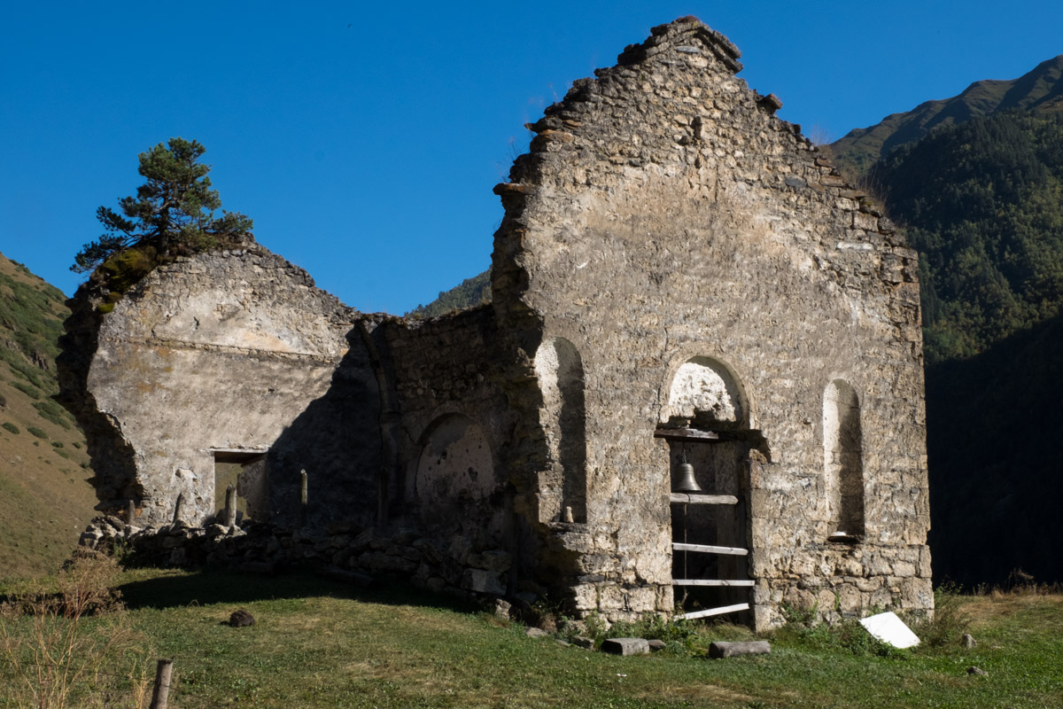 die örtliche Kirche (darf von Frauen nicht betreten werden)