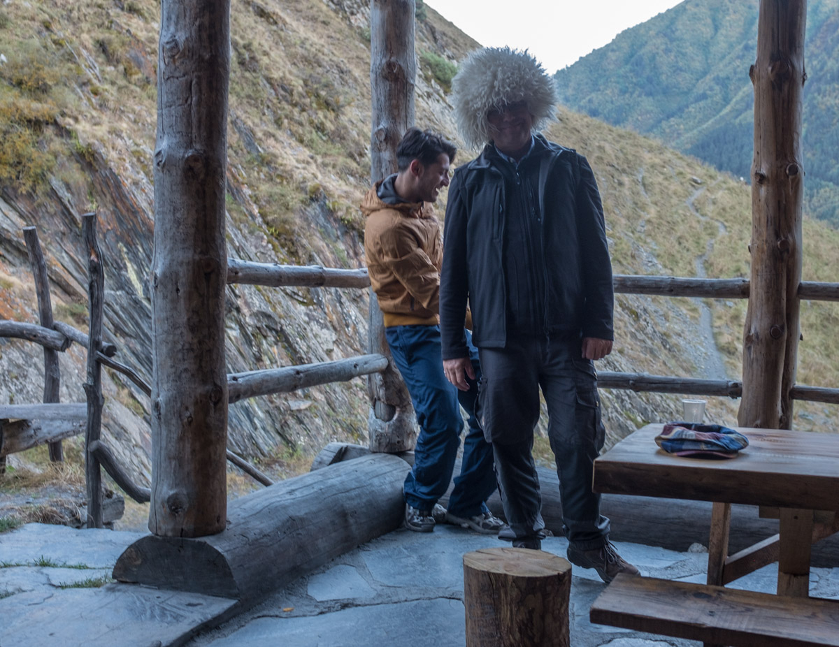 Zum Abendessen habe ichmit schon einmal eine wärmere Kopfbedeckung gesucht.