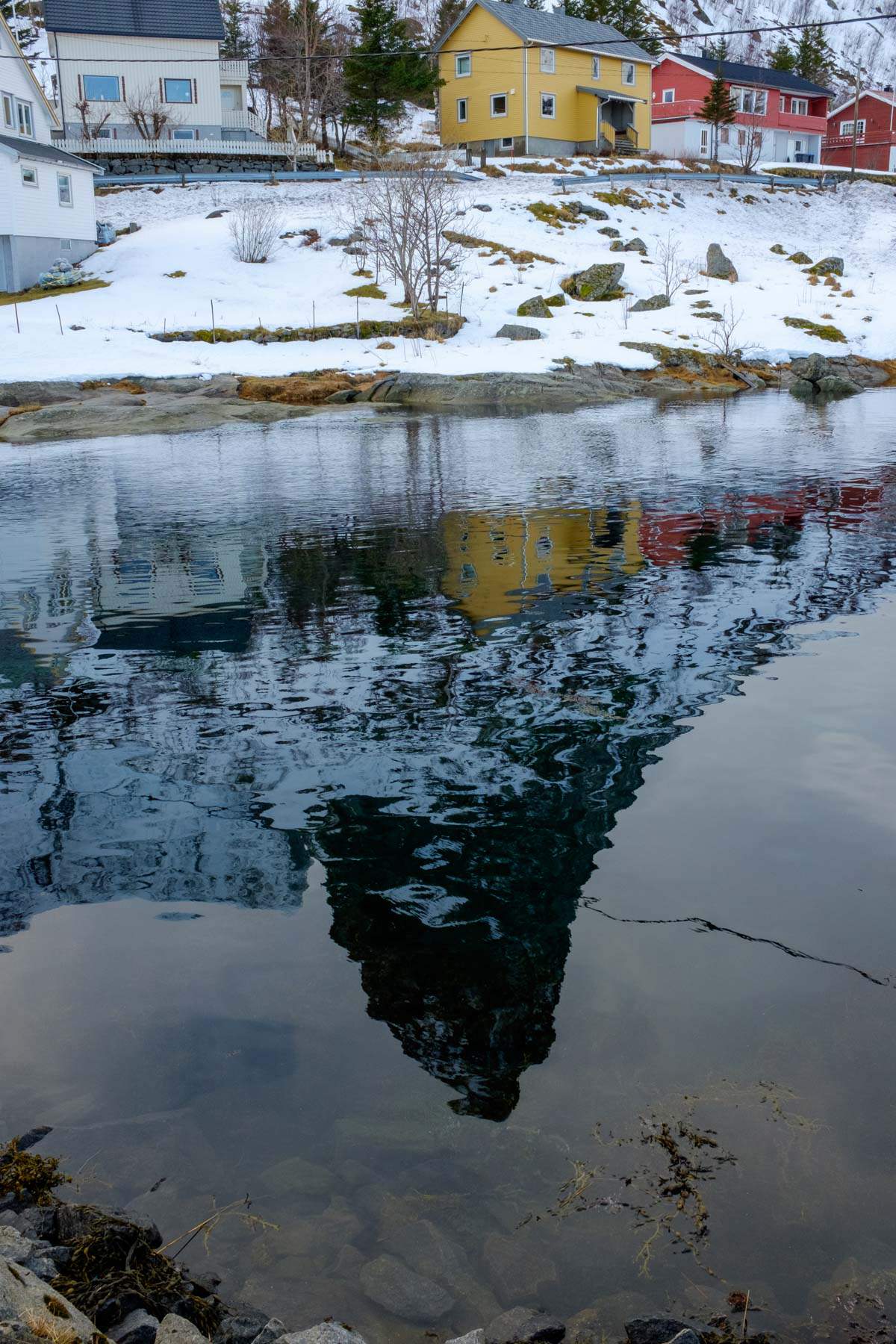 Hammerskaftet im Spiegelbild