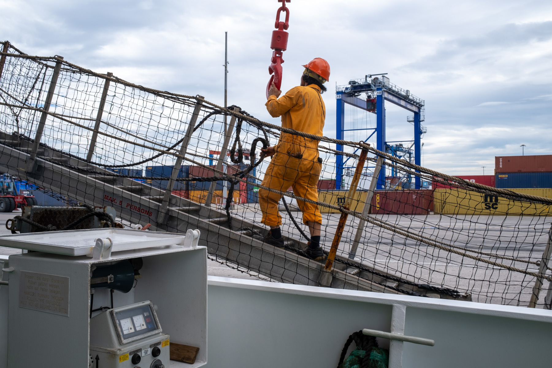 Gangway raus