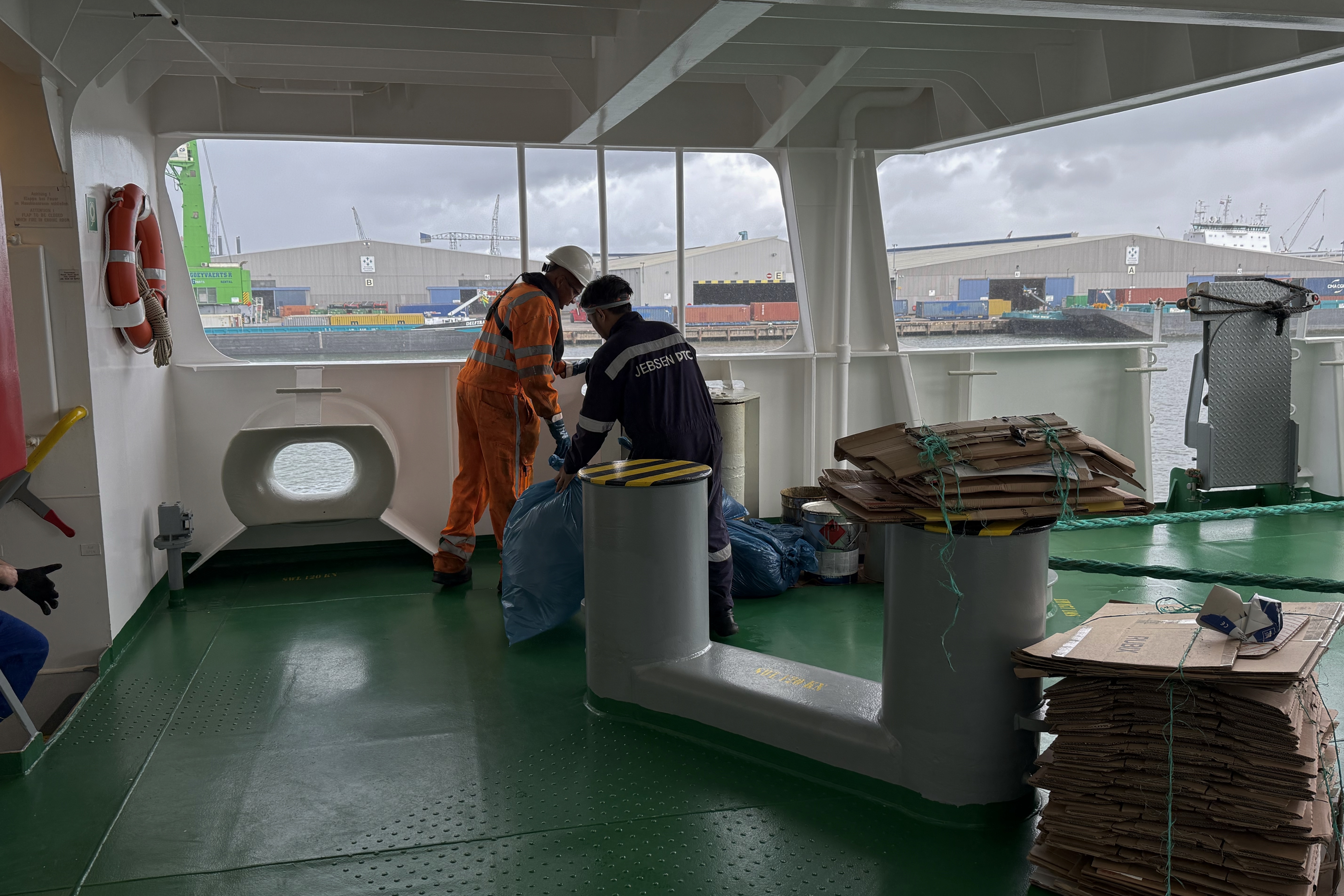 Vorbereitung für das Müllboot