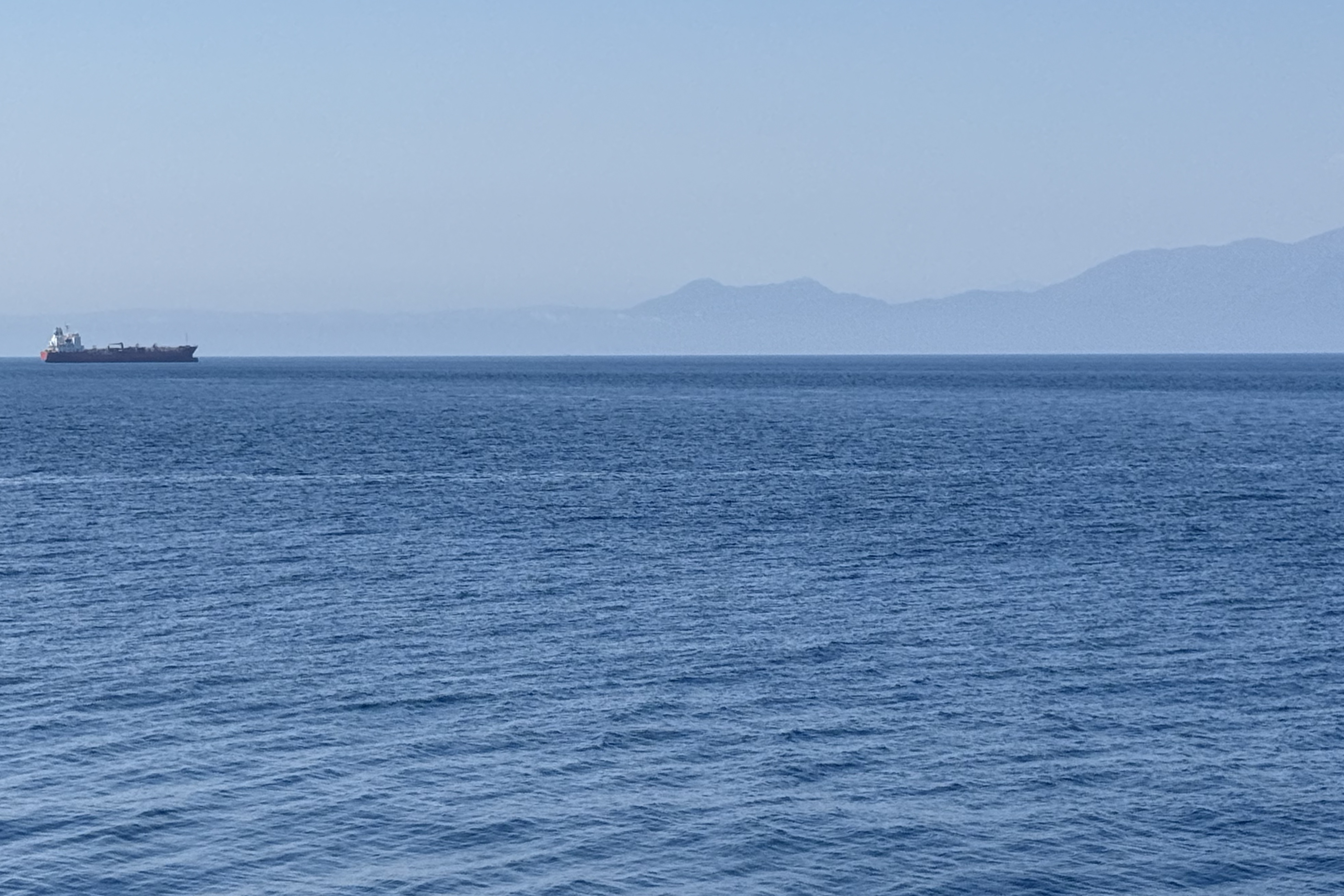 Warten im Mittelmeer