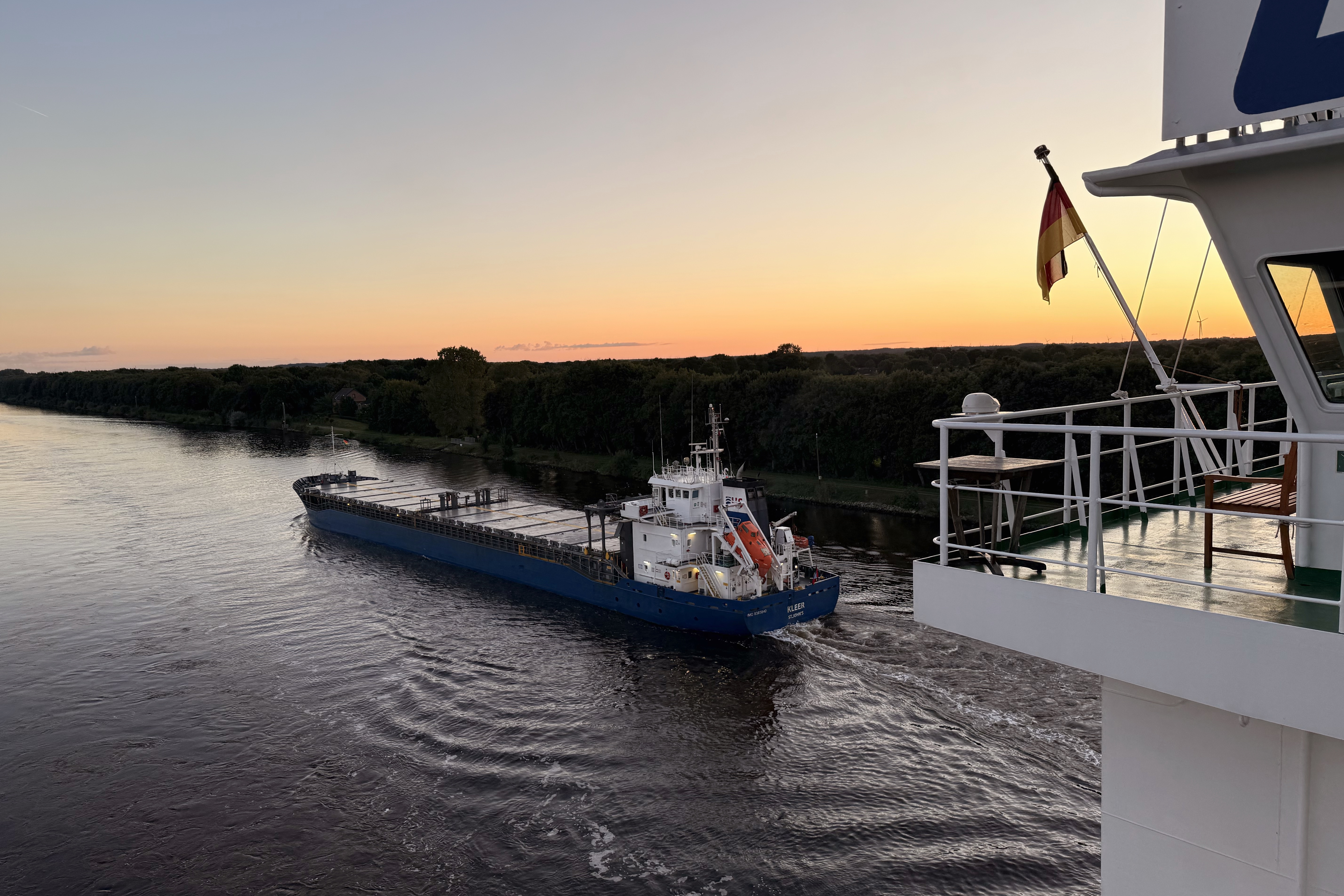 Sonnenuntergang im Nordostseekanal