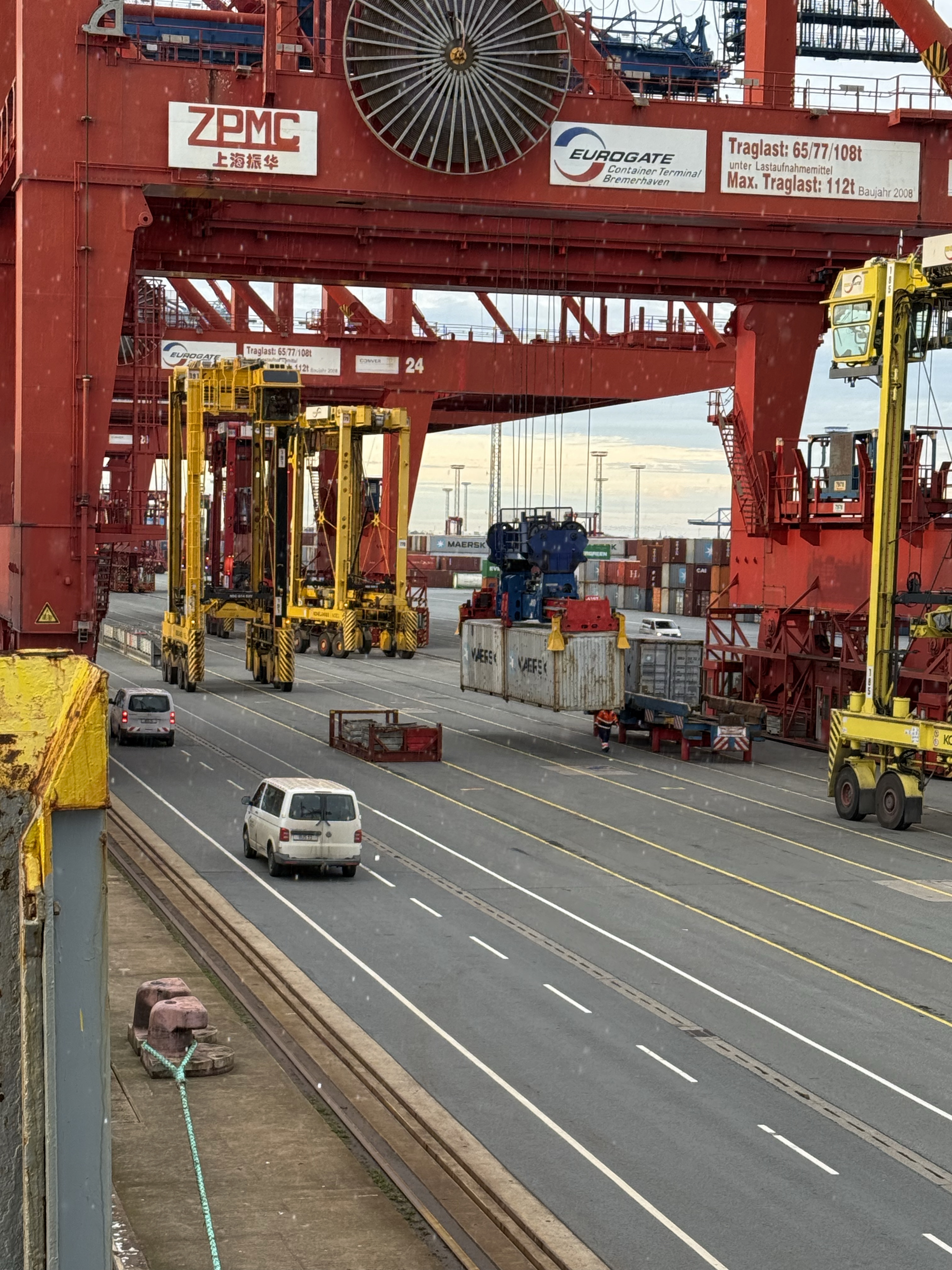 Beladung in Bremerhaven