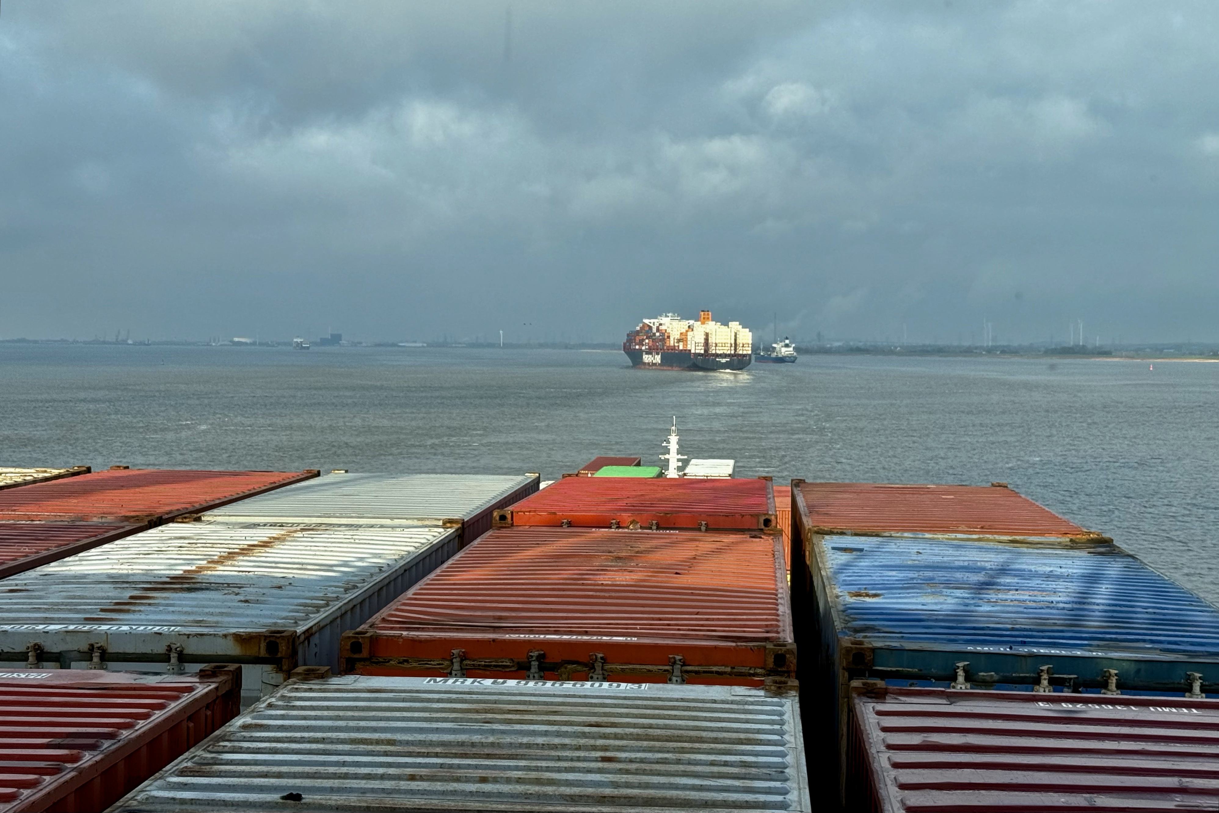 Auf der Elbe bei Brunsbüttel