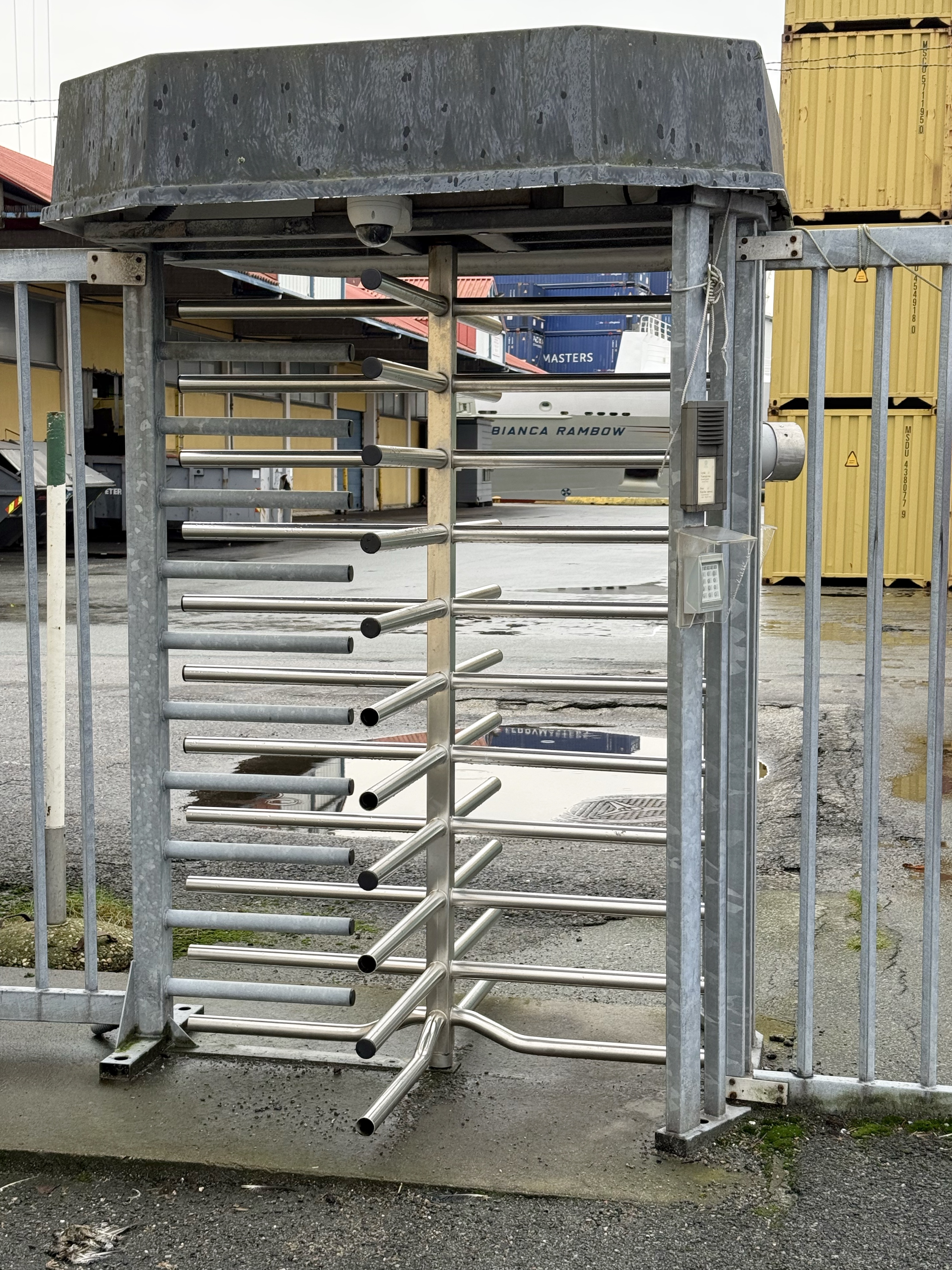 Eingang ins Terminal