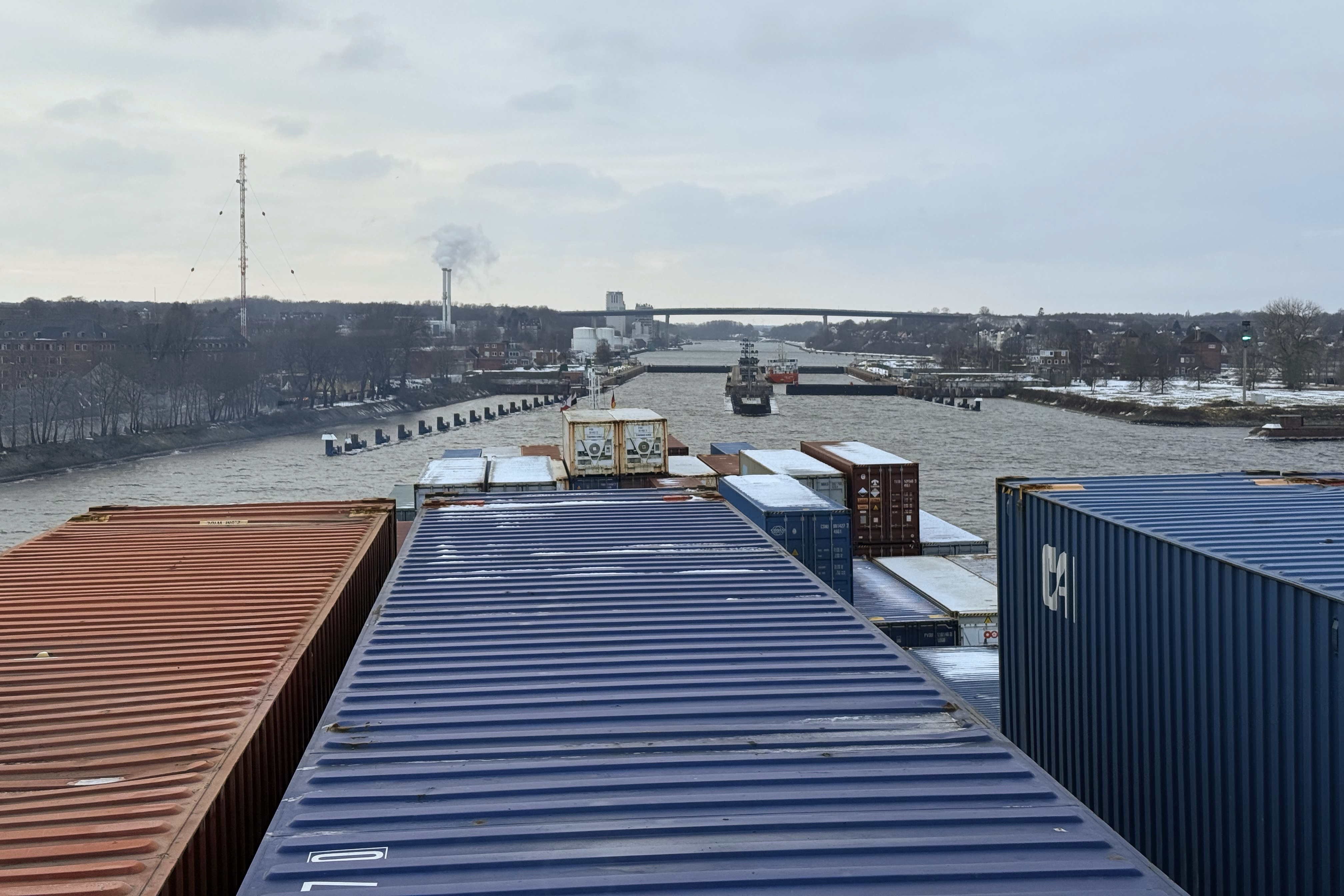 Einfahrt in die Schleuse Holtenau