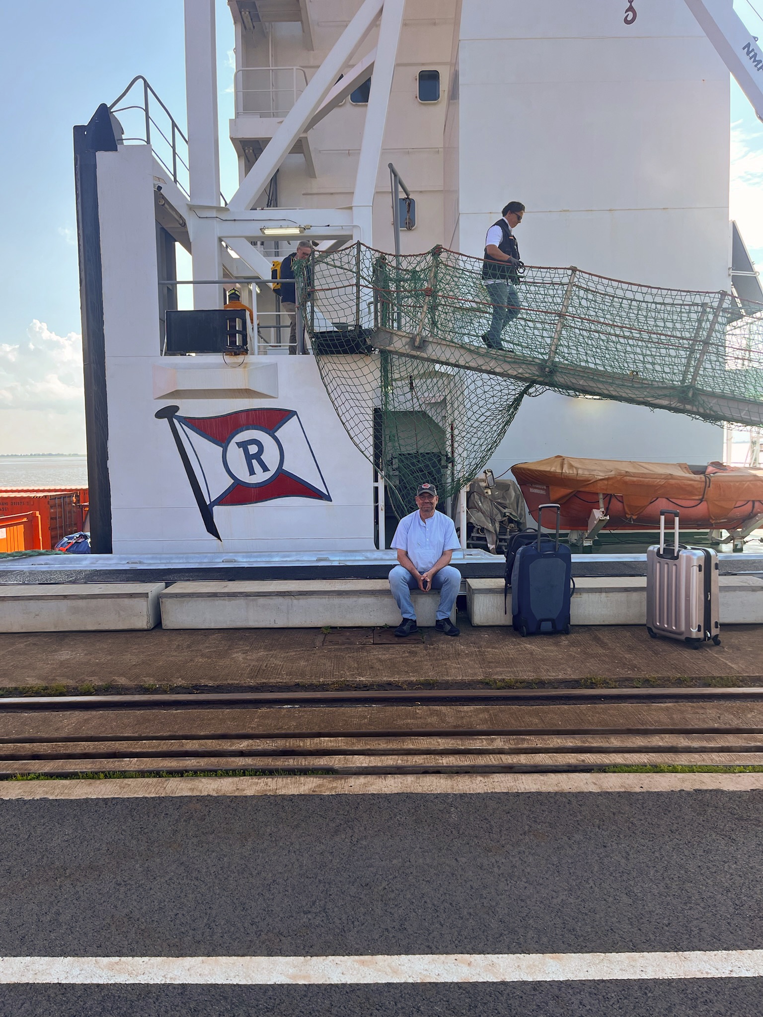 Ende der Reise, warten auf den Shuttle